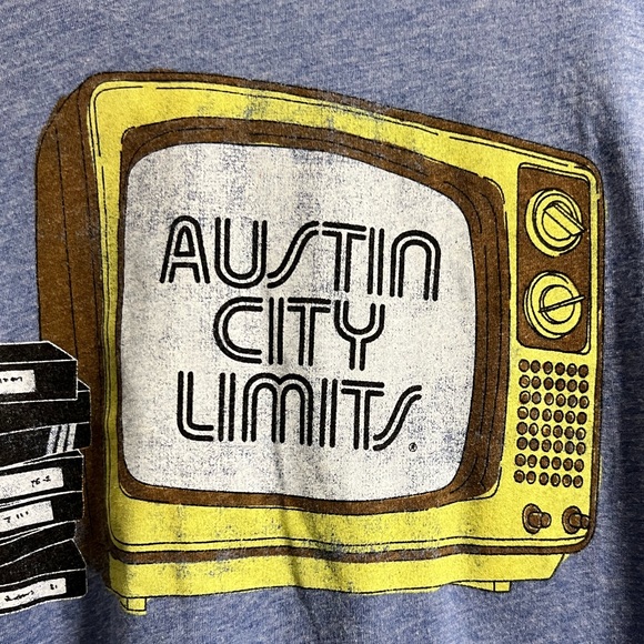 FINAL PRICE 🥳 Austin City Limits Retro TV and VHS Tapes Graphic Tee - Picture 3 of 6